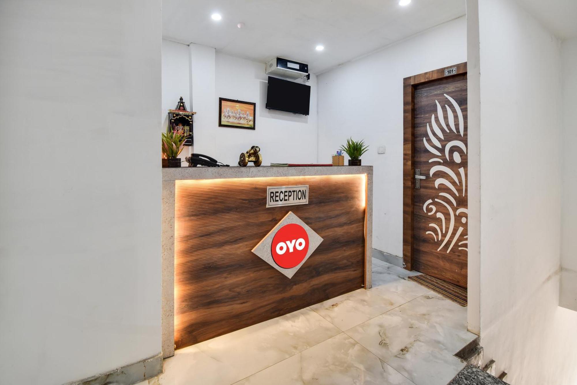 Hotel O Golden King Guest House Ню Делхи Екстериор снимка